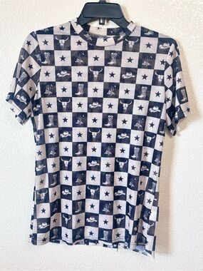 Women's Black & White Short Sleeve Graphic Tee - Western Motif Checkeded Mesh